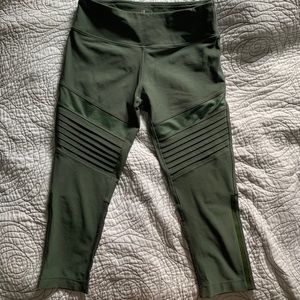 Mondetta crop workout pants